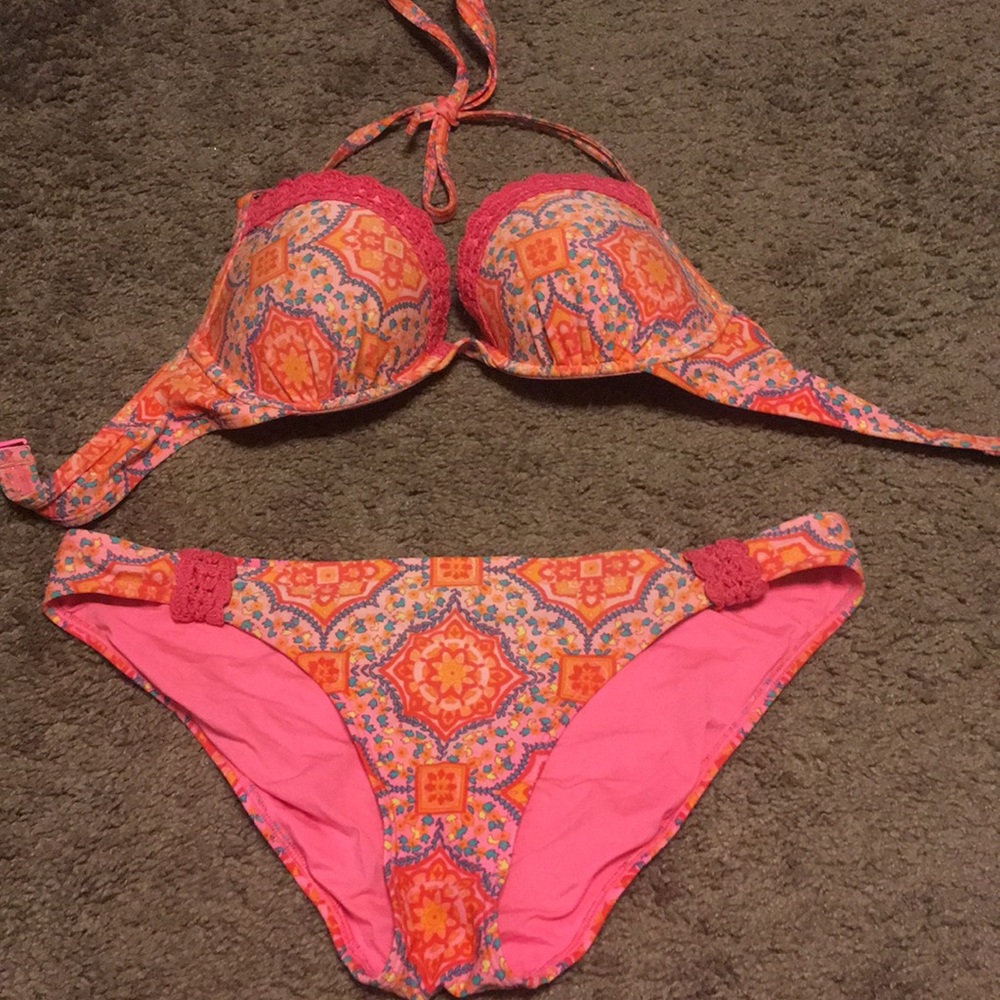Padded aerie bikini